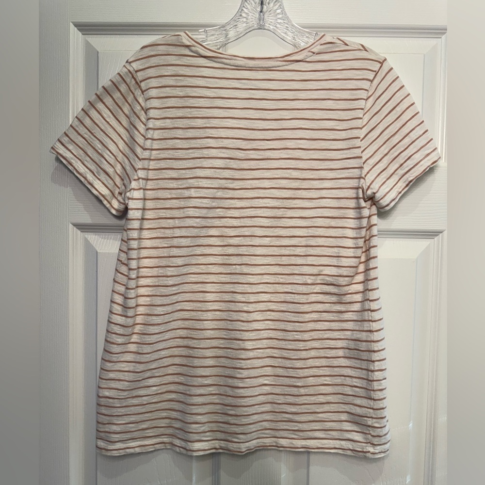 Universal Thread Pocket Tee - Picture 2 of 3